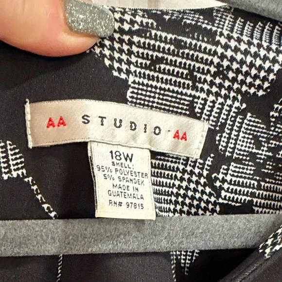 AA Studio Floral and hound tooth Black and Gray Dress size 18 - Picture 2 of 8
